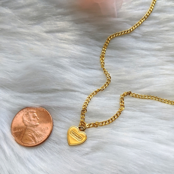 Coach heart charm gold plated Necklace - Picture 5 of 8
